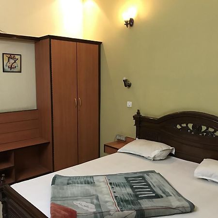 Hotel D R International Ambala Ngoại thất bức ảnh