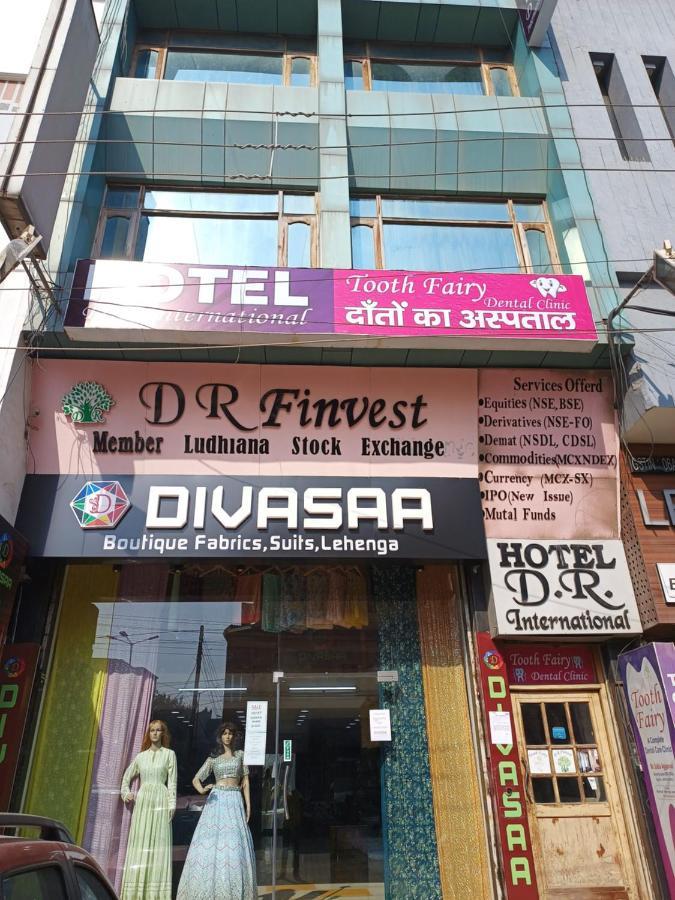 Hotel D R International Ambala Ngoại thất bức ảnh