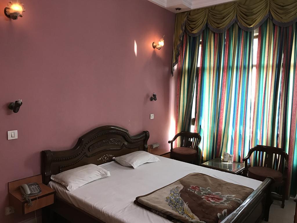 Hotel D R International Ambala Ngoại thất bức ảnh