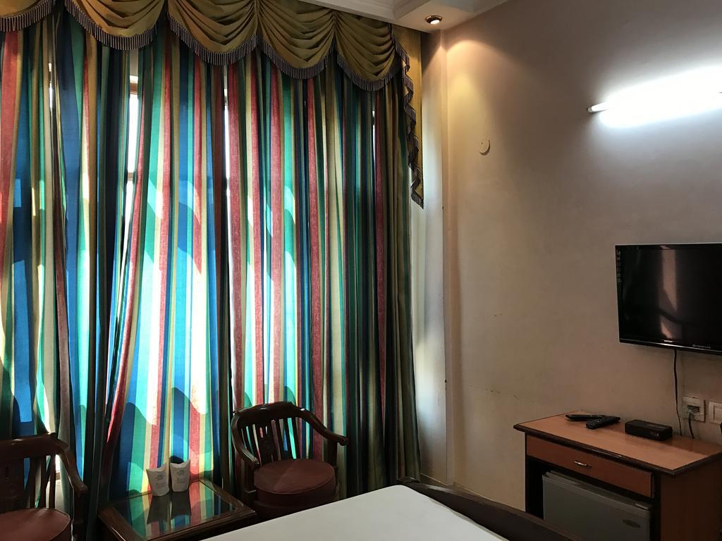 Hotel D R International Ambala Ngoại thất bức ảnh