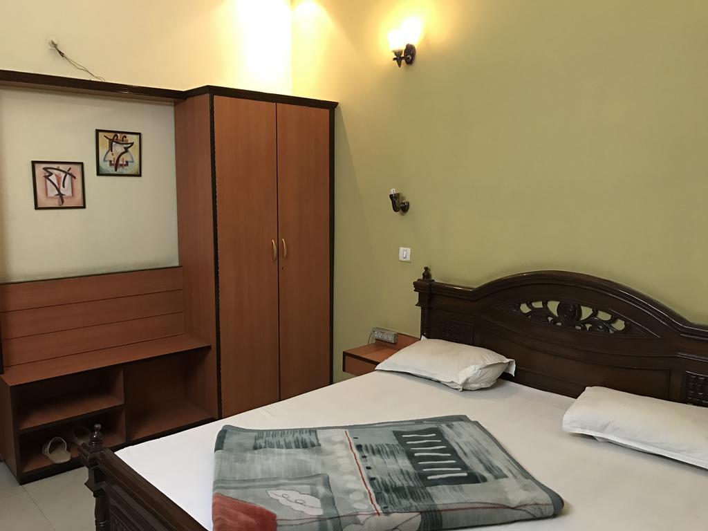Hotel D R International Ambala Ngoại thất bức ảnh